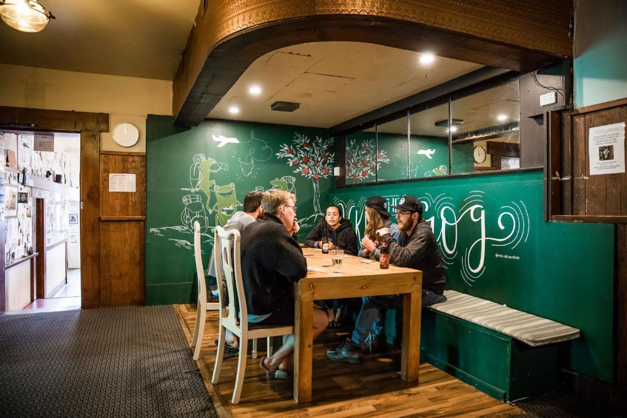 The Pickled Frog Hostel Hobart Exterior photo